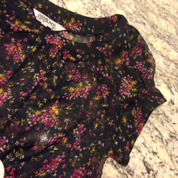Flowered Blouse - Picture 3 of 5